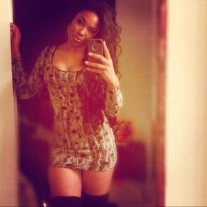 ⬇️⬇️PD⬇️⬇️🔴Black dress with black holes💕💗